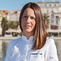 DRAGANA OLUJIĆ DRAGANA OLUJIĆ
